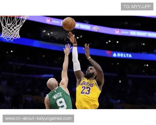 湖人跌至中游！詹眉组合再次受质疑