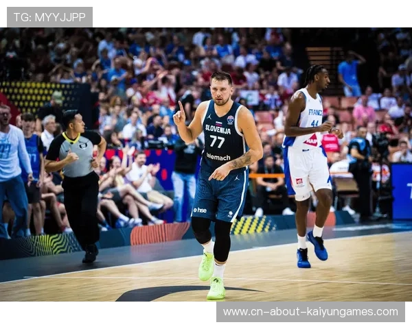 斯洛文尼亚主帅炮轰判罚，东契奇表态引发关注，东契奇25+7 斯洛文尼亚大胜日本出线