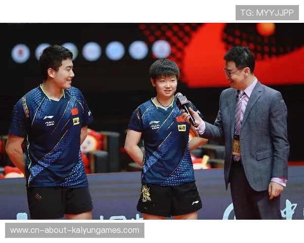 签名合影排长龙，樊振东人气燃爆德国赛场，樊振东大爆发打懵对手